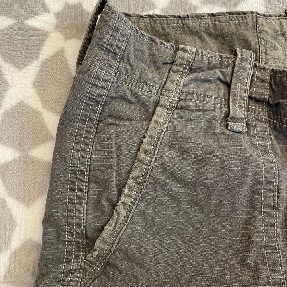 🌸 5 for $25 //American Eagle Outfitters AEO Men’s shorts 28 grey classic length